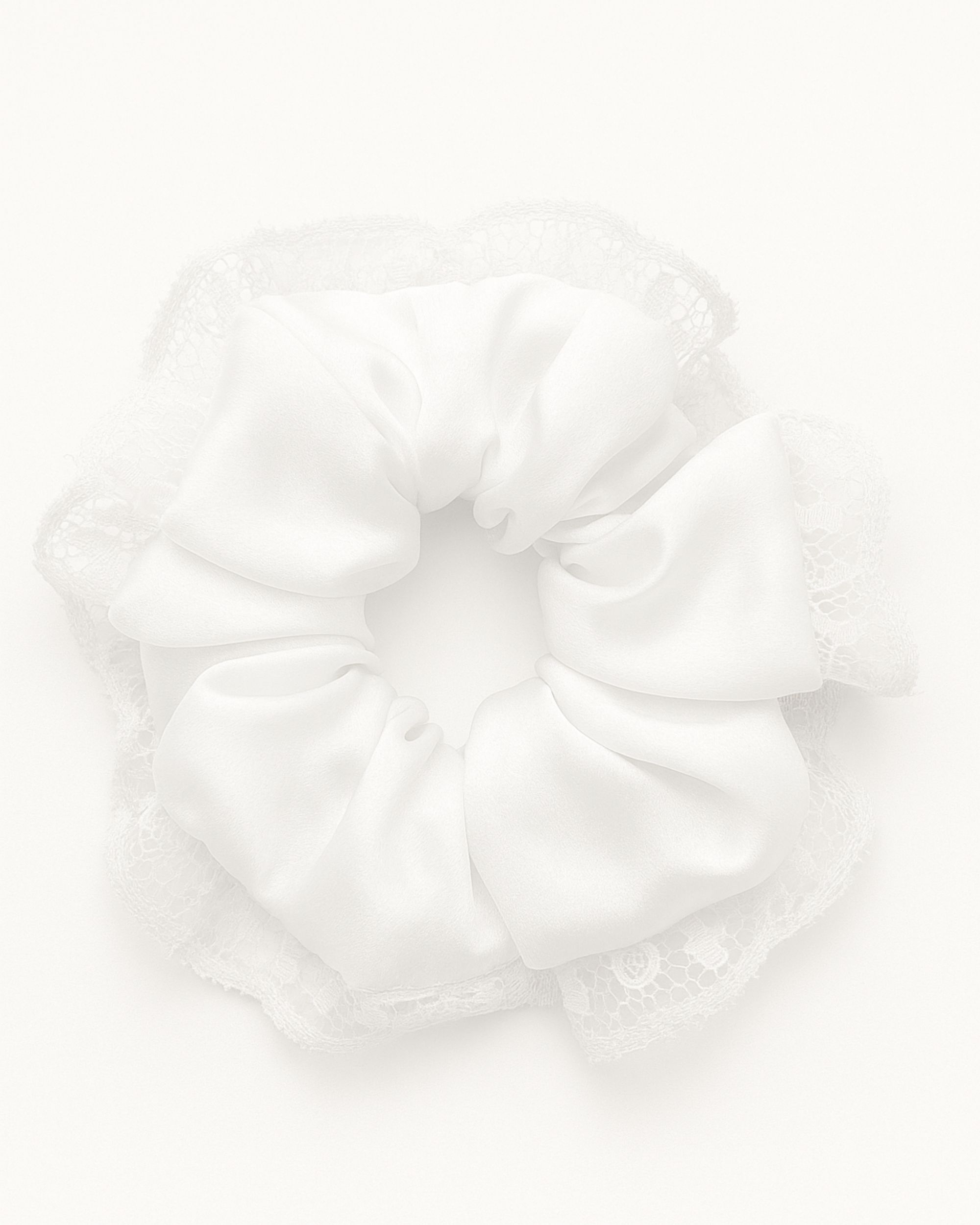 Silk hair scrunchie with lace - ecru